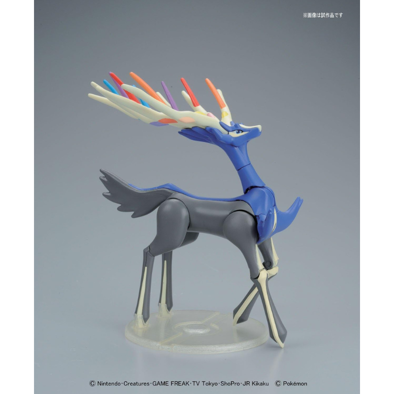 Figura Xerneas Bandai Plamo Select Series